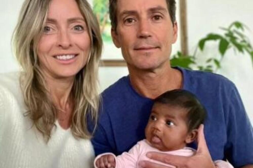 РОДИТЕЛИТЕ БЕЛИ А СЕ РОДИ ДЕТЕ ЦРНО... Не, не е тоа што мислите, ова е навистина шокантно