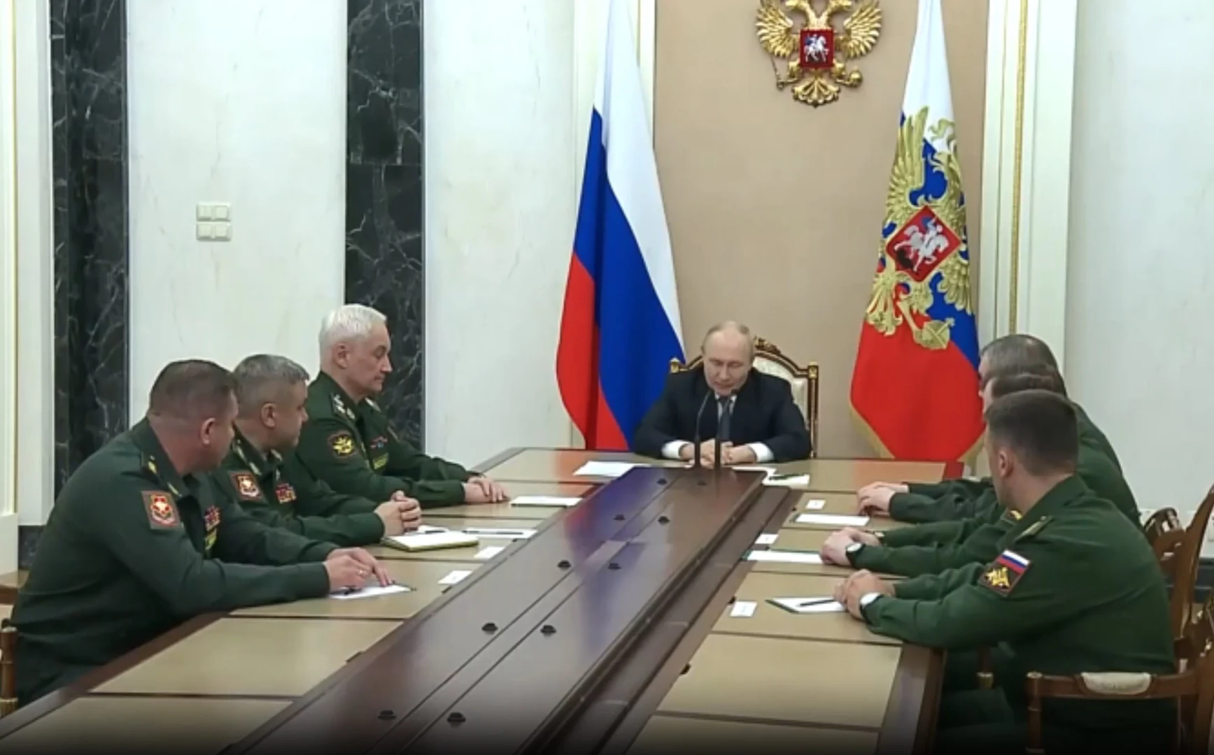 Путин на состанок со военото раководство