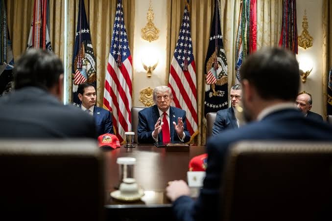 ИНФЛАЦИЈА, БЕНЗИН И ОДРЖЛИВОСТ НА ВОЈНАТА НА ТРАМП