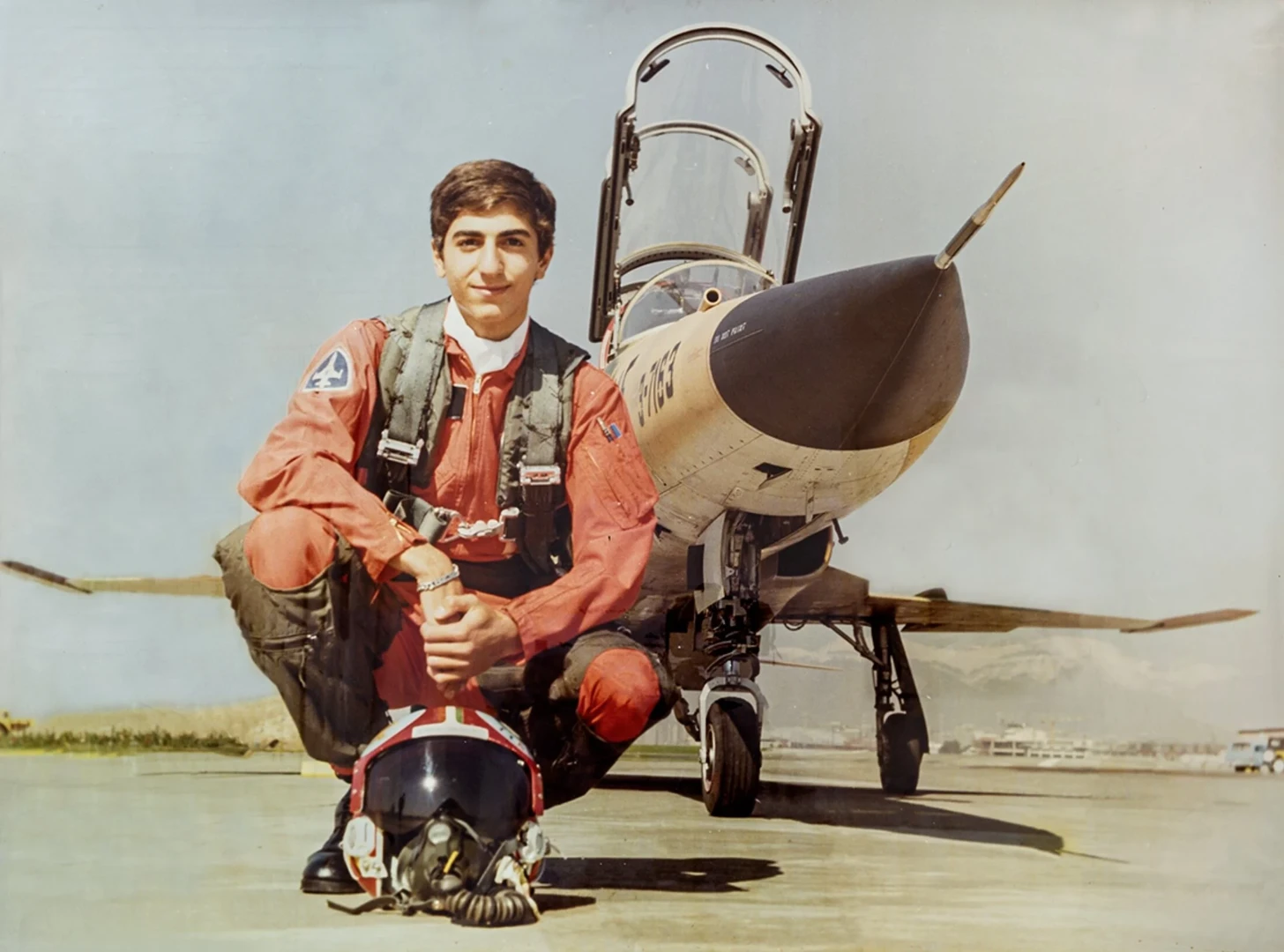 Принцот се обучувал за воен пилот во САД.