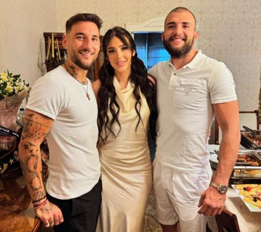 ТАЈНА ВЕНЧАВКА Се омажи Анастасија, на Цеца малата!