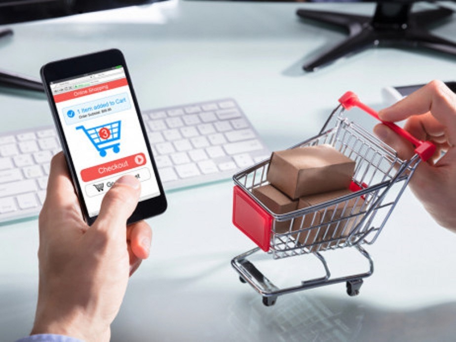 ЕВРОПЕЈЦИТЕ ЌЕ ПЛАЌААТ ЦАРИНА И ЗА ЕВТИНИТЕ НАРАЧКИ ОД „ТЕМУ“, „ШЕИН“ И „АЛИ ЕКСПРЕС“