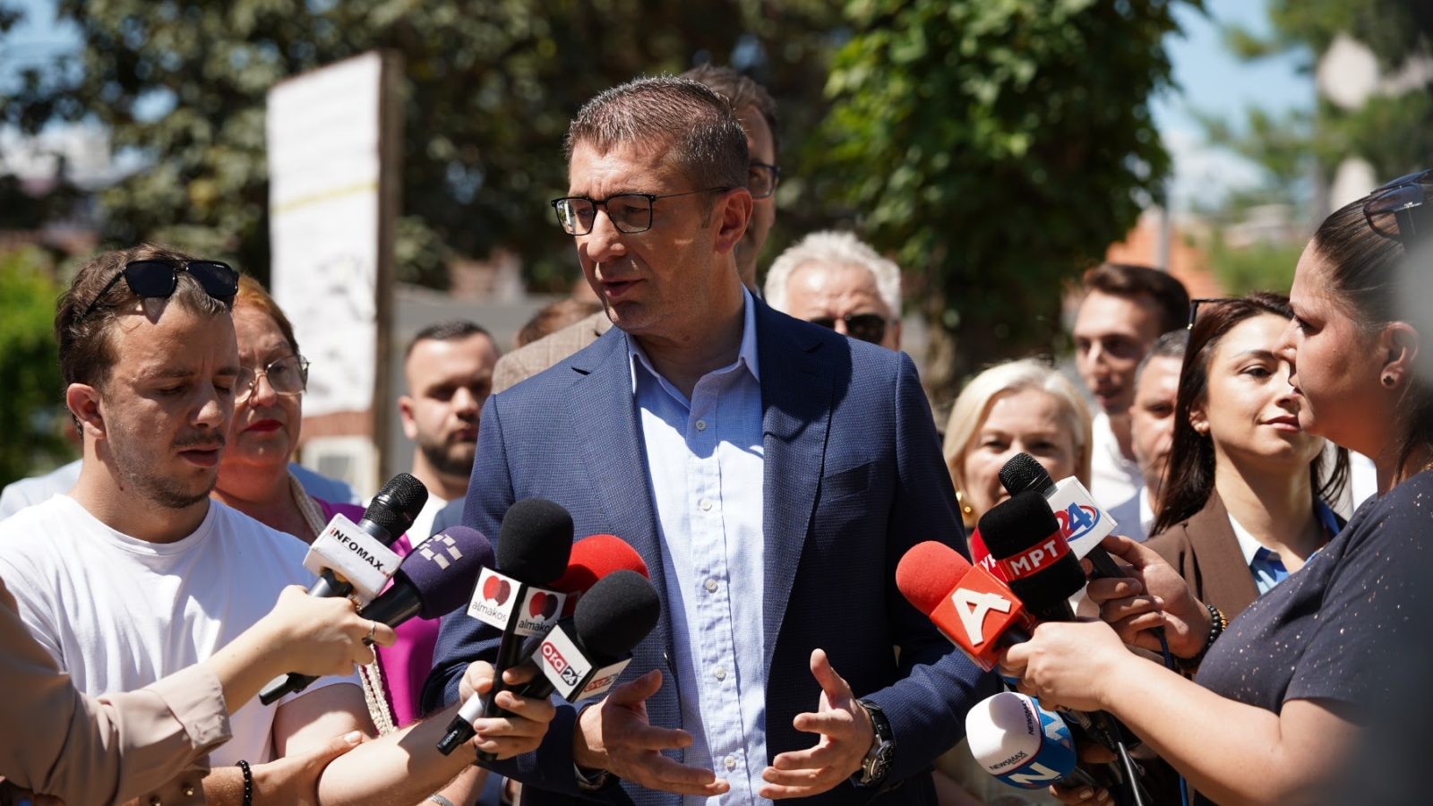 “НИЕ ЧУДА НЕ ВЕТУВАМЕ А ТОЈ ШТО ВЕТУВА...“