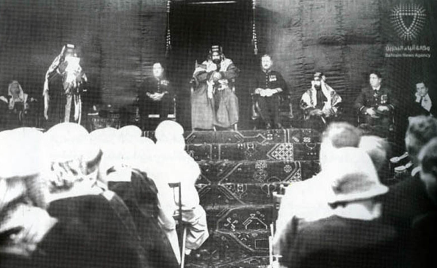 Крунисување на Хамад бин Иса Ал Калифа како Хаким на Бахреин во февруари 1933 година