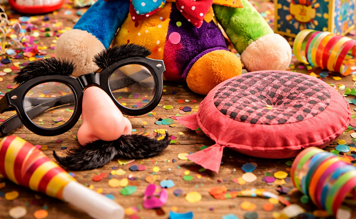 НЕ Е ШЕГА, маски и карикатури ќе го разиграат Скопје за Први април!