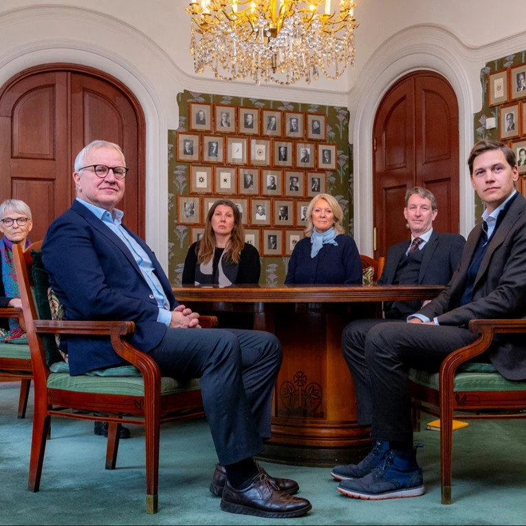 Членови на Нобеловиот комитет - дали некој меѓу нив е виновен за протекување информации?