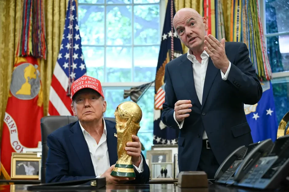 ТРАМП ДОАЃА НА ФИНАЛЕТО - Ќе го врачи пехарот на светскиот шампион во фудбал
