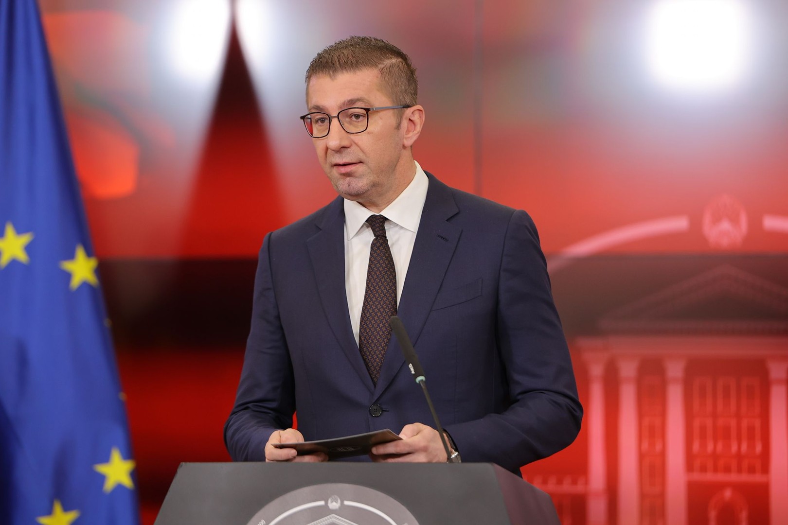 Vlada Severne Makedonije bo subvencionirala elektriko za gospodinjstva, cena ostaja tajna