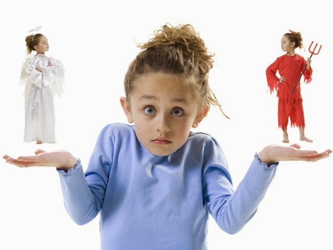 Седум правила за родителство кои МОЖЕТЕ ДА ГИ ИГНОРИРАТЕ и три што навистина се ВАЖНИ