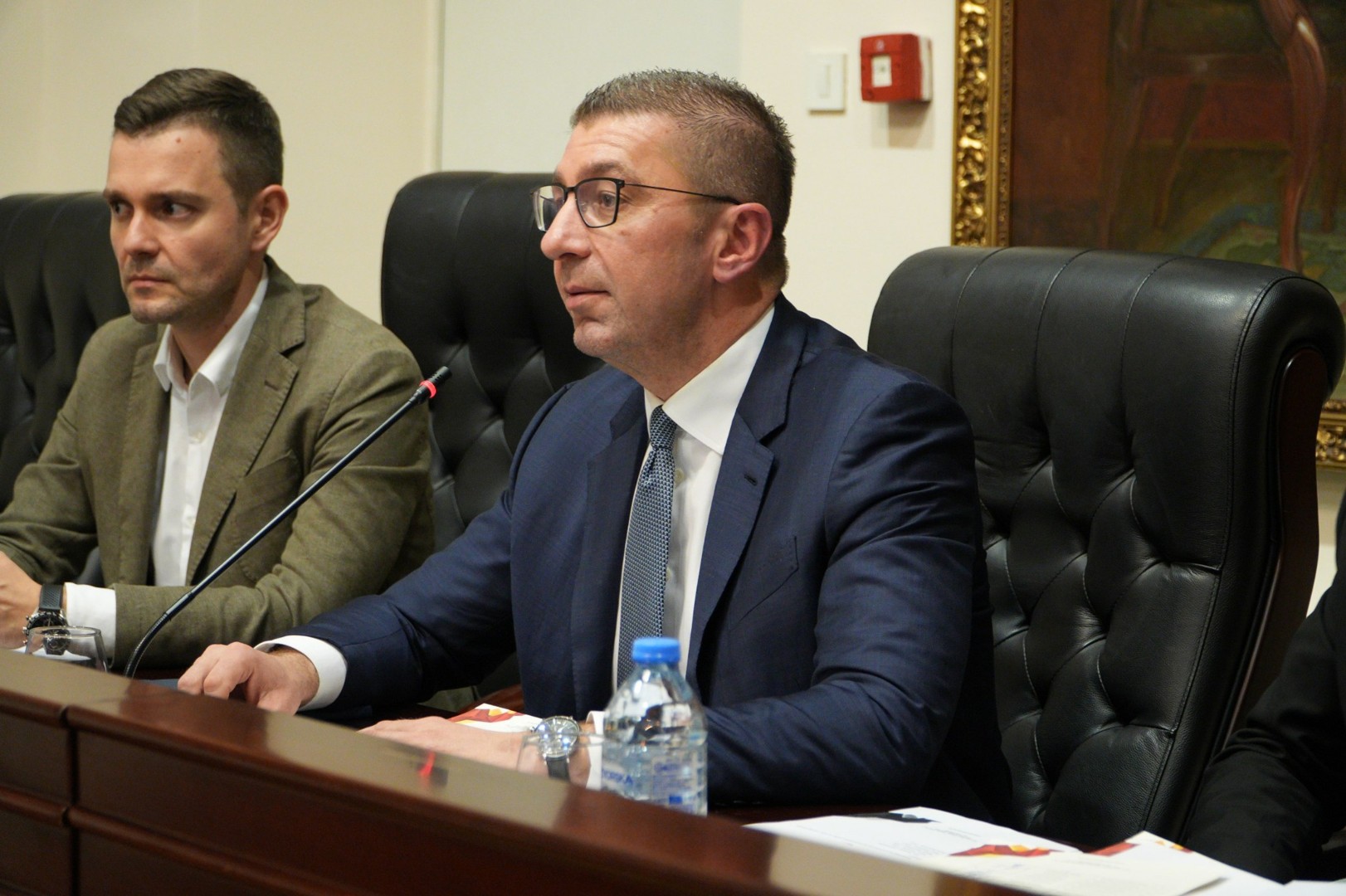 ПОДГОТОВКИ ЗА РЕДОВЕН КОНГРЕС НА 6 ДЕКЕМВРИ: Синоќа заседаваше ЦК на ВМРО-ДПМНЕ