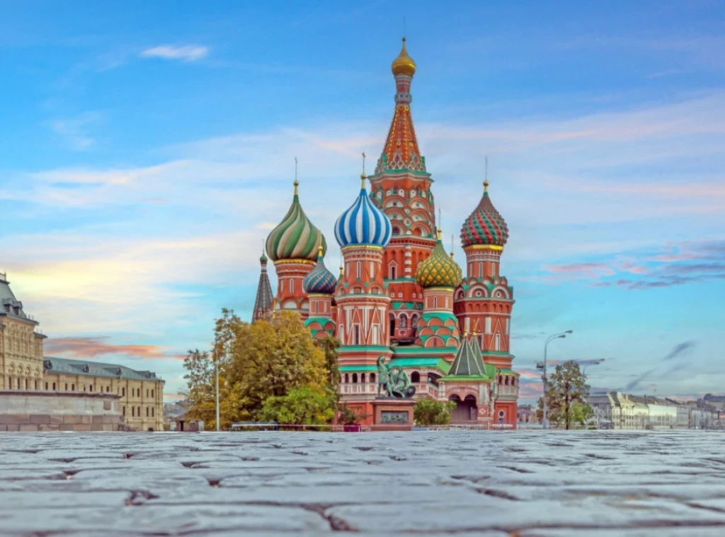 МОСКВА И МИНСК СО ЗАСТРАШУВАЧКО ПРЕДУПРЕДУВАЊЕ - П