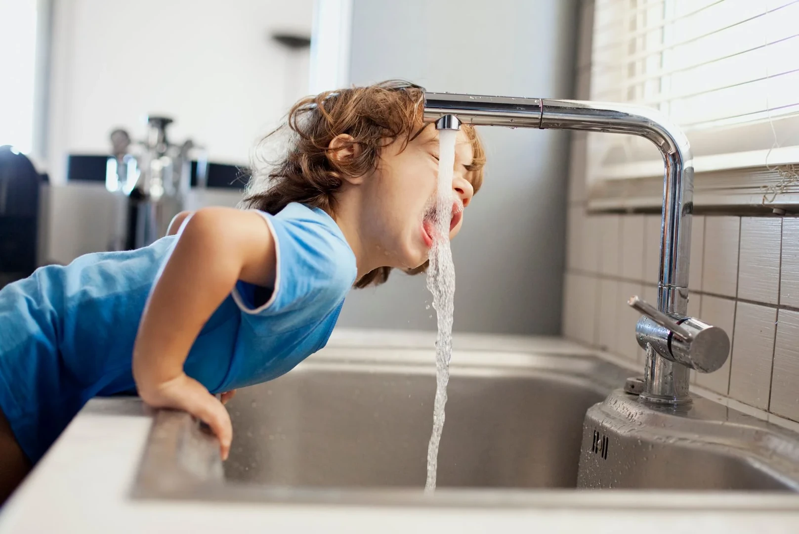 КАДЕ во ЕУ има НАЈДОБРА ВОДА ОД ЧЕШМА, а каде е најлошата