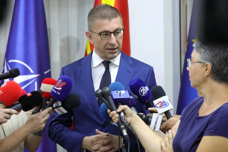 АКО САКАТЕ ИЗБОРИ, ЌЕ ГИ ДОБИЕТЕ - Премиерот со силна порака до опозицијата
