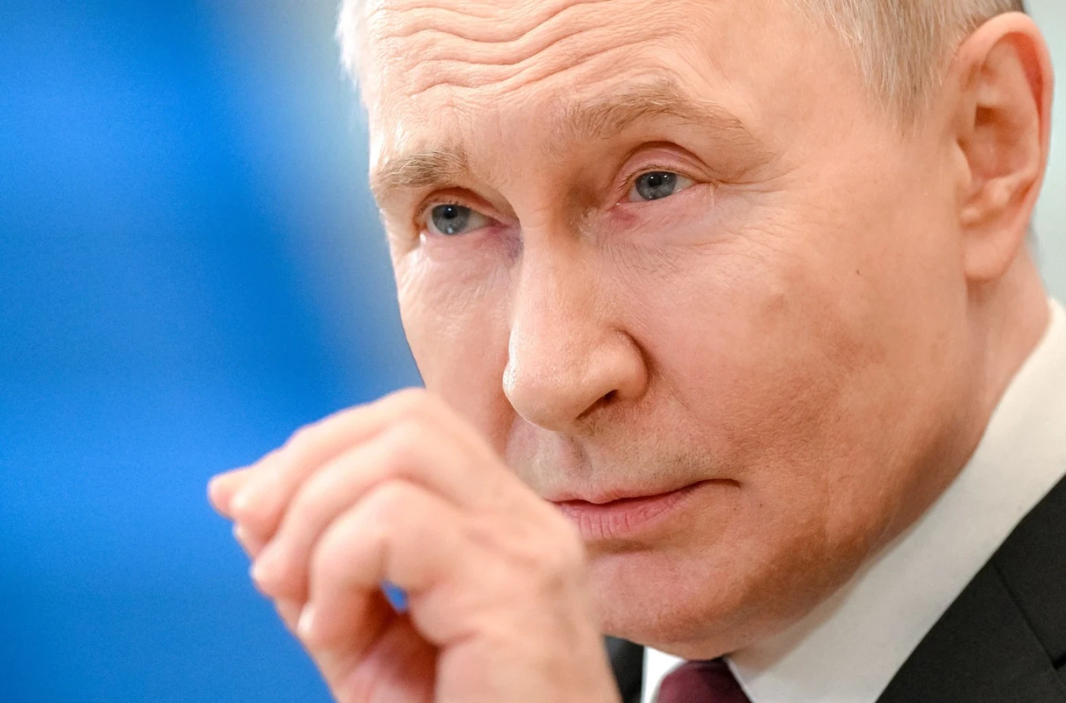 ТЕЖОК УДАР: Путин потпиша закон насочен кон Руси во егзил осудени во отсуство