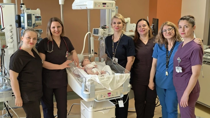 Успешно оперирано новороденче со ретка и тешка вродена срцева маана во Клиниката Жан Митрев