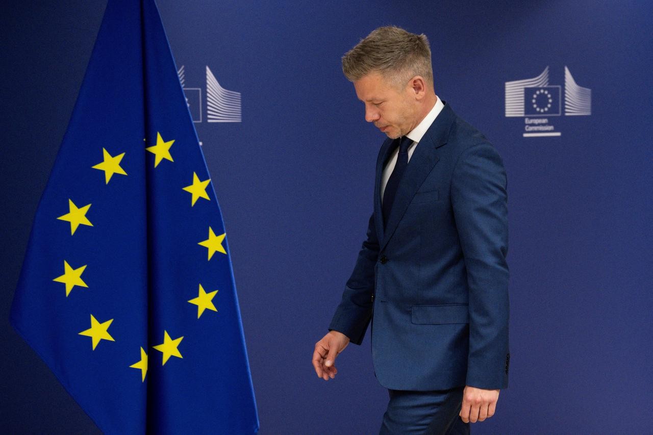 УНГАРИЈА ПОВТОРНО ЈА БЛОКИРА УКРАИНА? Петер Маѓар со услови што би можеле да ја потресат ЕУ