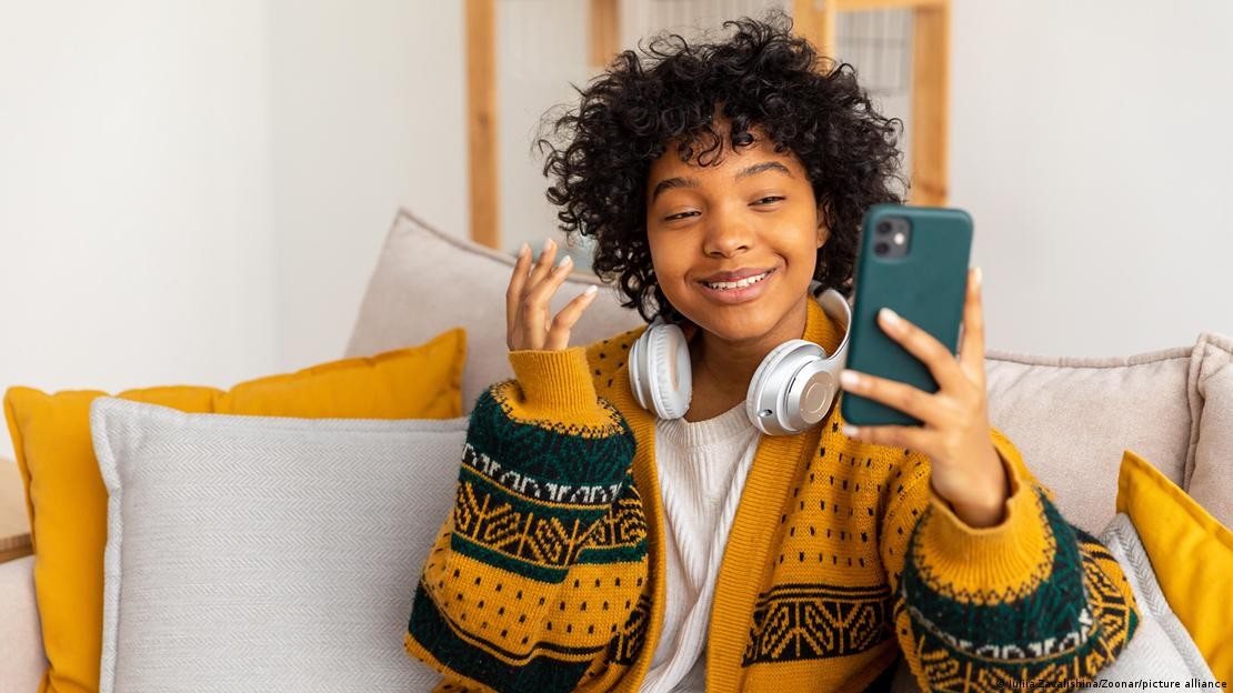 Генерацијата Z и помладите миленијалци пораснаа со значително различна технологија од претходните генерации