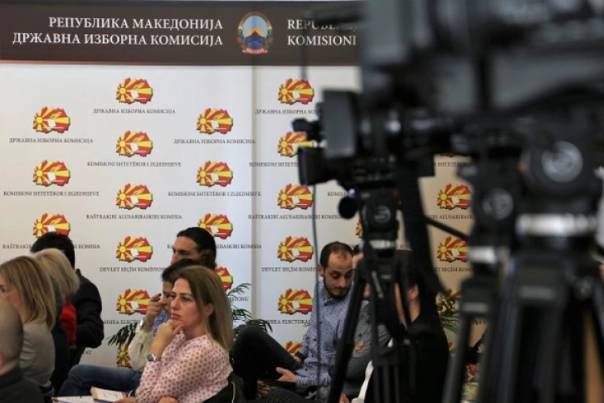DIK odvzela akreditacije osmim domačim opazovalcem zaradi agitiranja na volitvah v Severni Makedoniji