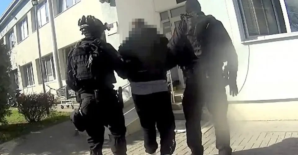 АПСЕЊА НА ПОВЕЌЕ ЛОКАЦИИ: Полицијата приведе осум лица во Скопје и Велес