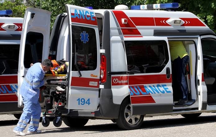 19-годишник тешко повреден, уште еден работник заврши во болница