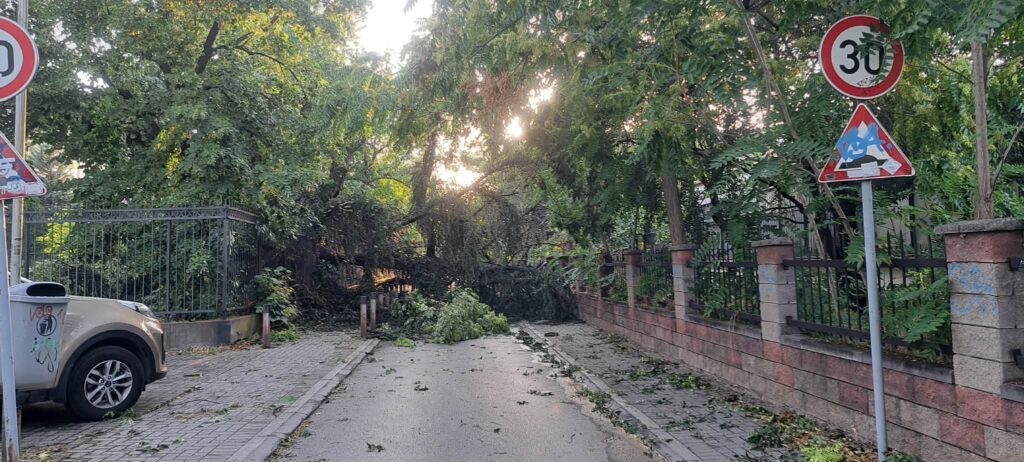 Невреме во делови од Македонија: Нестабилната облачност се движи кон исток