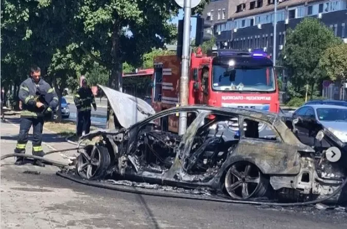 Очевидци во шок: Поранешниот кошаркар влета во пламен за да спаси возач
