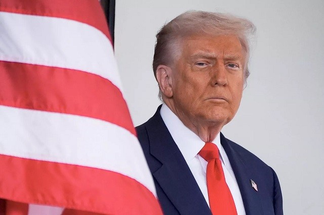 Трамп ја менува играта: Неочекувана поддршка за Куомо и закана за Њујорк