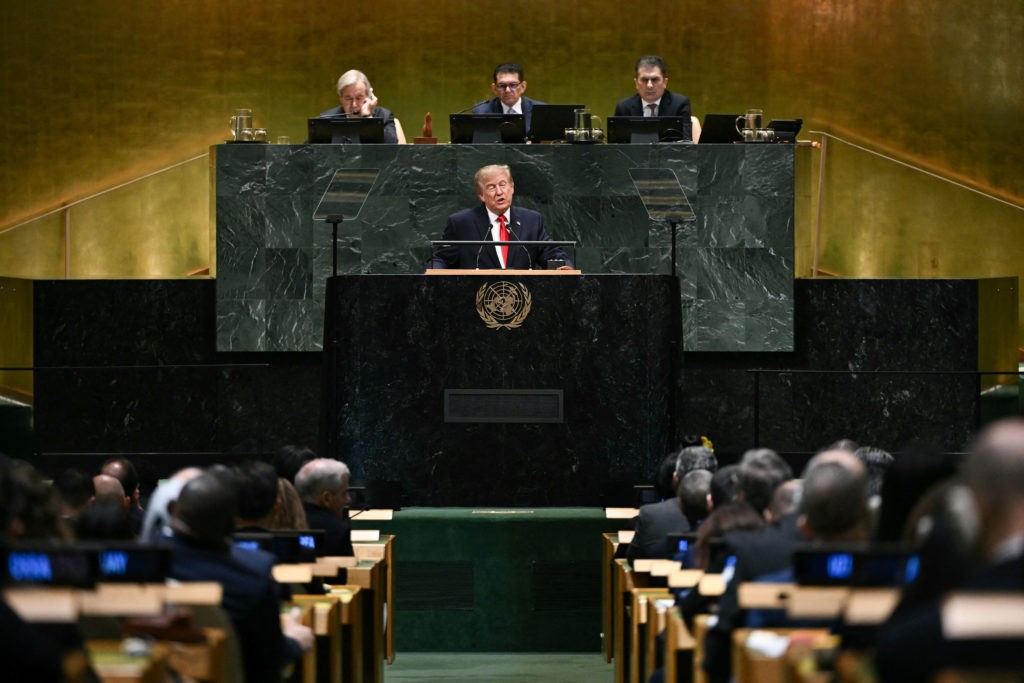 ТРАМП СО ОСТРА ЗАКАНА: ,,Ќе ве уништам сите!"