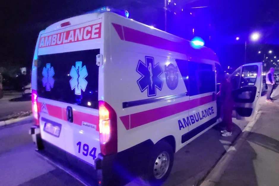 Драма во центарот на градот: Жена загина по пад од тераса
