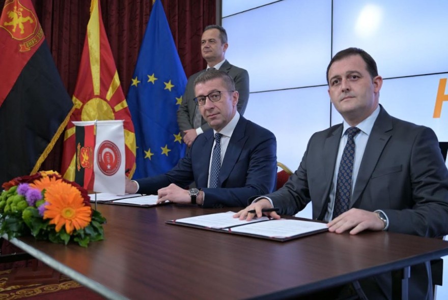 Политичка рокада во парламентот: Коалицијата предводена од ВМРО-ДПМНЕ доби нов пратеник