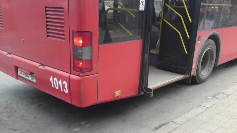 Инцидент во автобус на ЈСП среде Скопје: 67-годишна жена со тешки телесни повреди