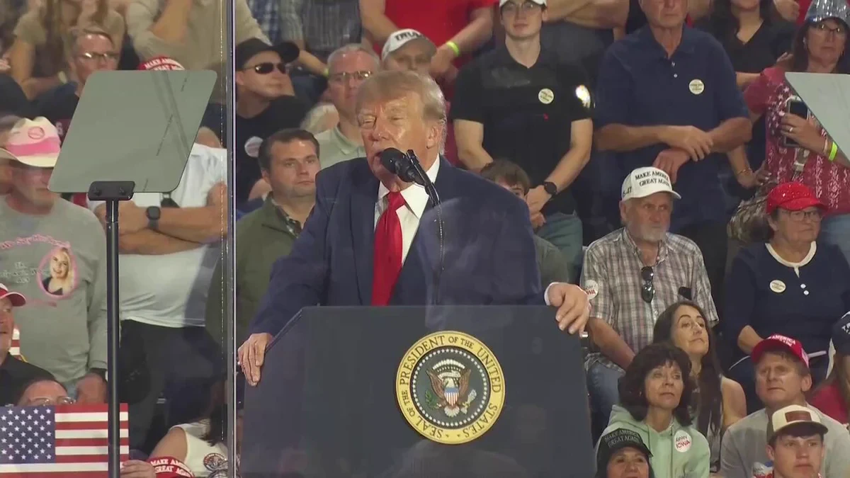 (ВИДЕО) ШТО СЕ СЛУЧУВА СО ТРАМП? - Ги меша зборовите, неповрзани реченици и бизарни отстапувања од темата!