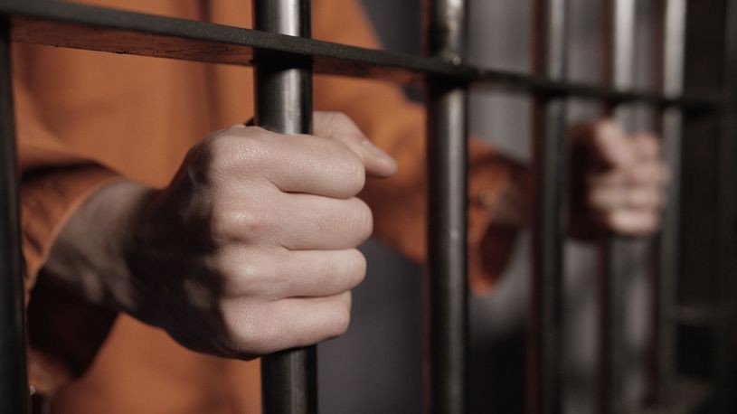 Имаше само 14 години кога ја убил 10-годишната братучетка: Судот му изрече доживотен затвор