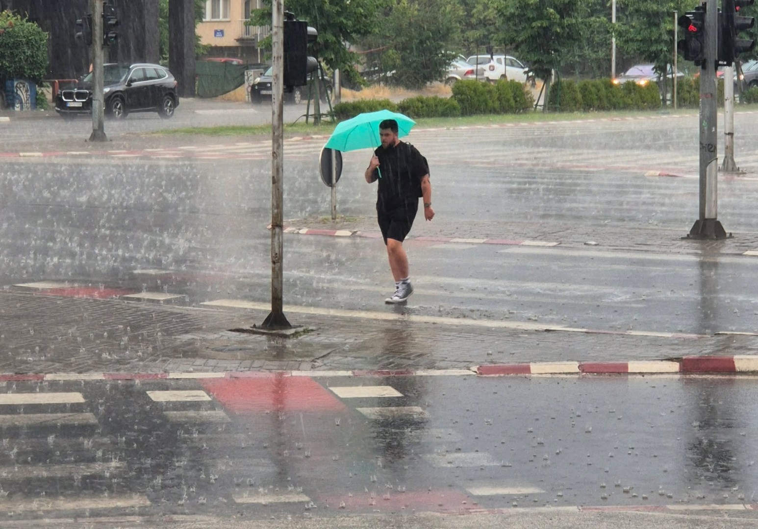 Нов бран нестабилност попладнево: Можно невреме во делови од Македонија