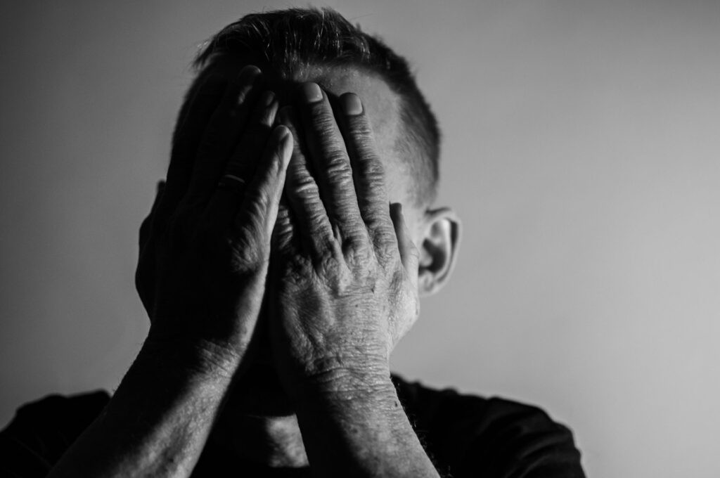 Психолозите предупредуваат: Оваа навика тивко ја уништува мотивацијата
