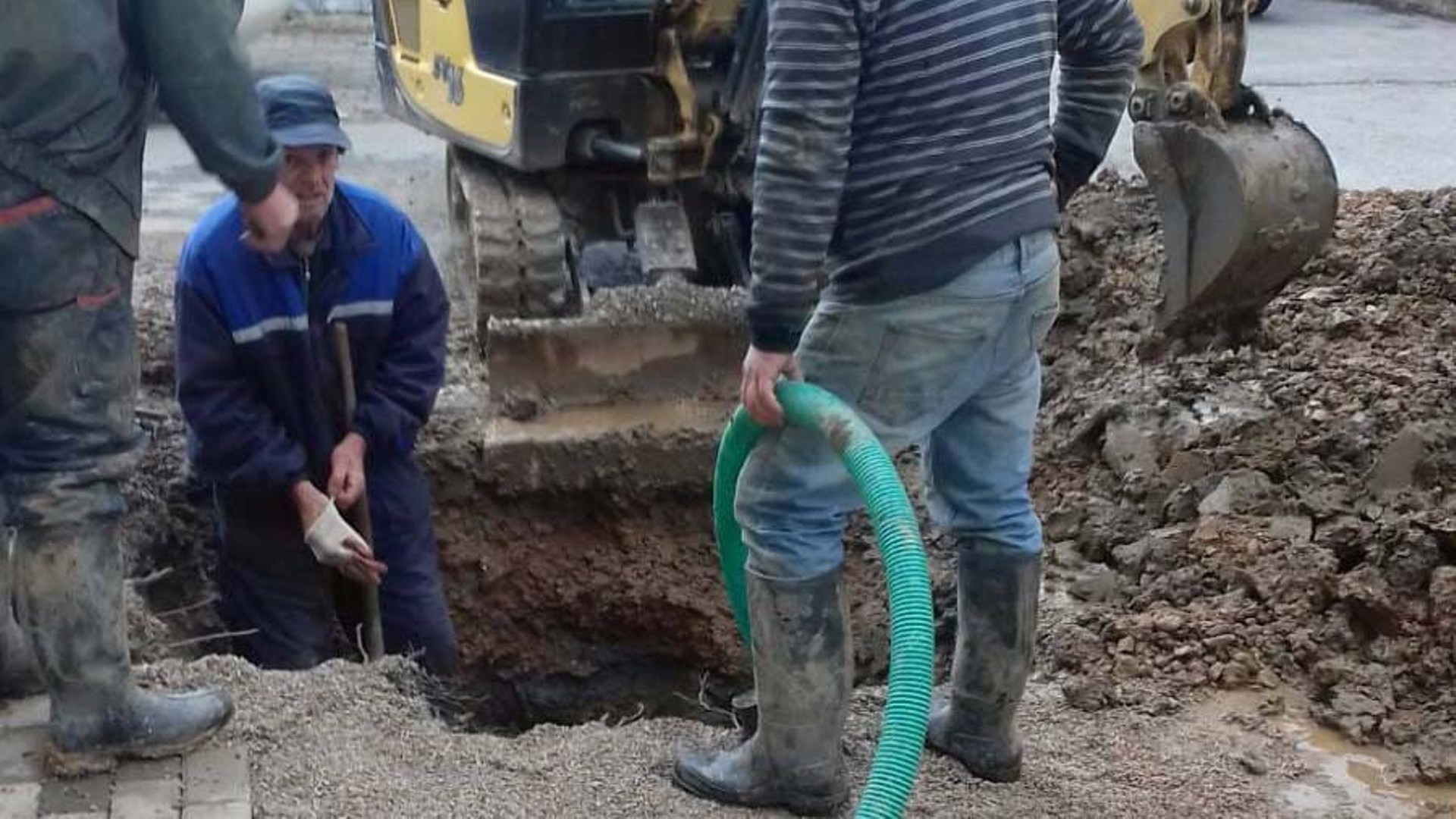 Водовод со важно известување: Прекин во водоснабдувањето во два скопски региона