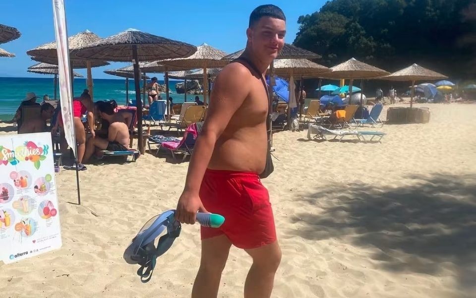 Херојски чин на Македонец во Грција: Влегол во разбрануваното море и спасил цело семејство