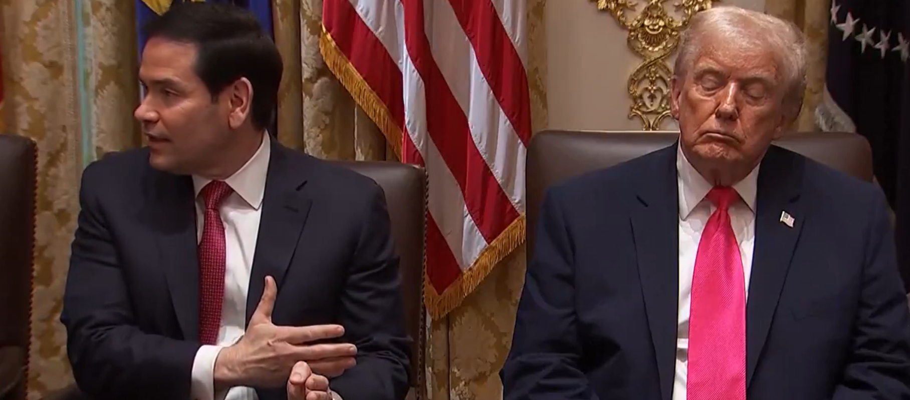 (ВИДЕО) Трамп заспа на состанокот на кабинетот додека се фалеше со својата „острина“