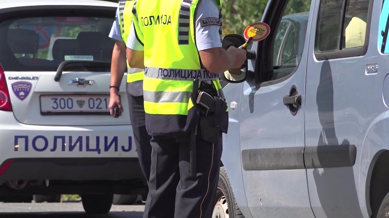 ПОЛИЦАЕЦ ФАТЕН НА ЛИЦЕ МЕСТО: Возел без положен испит, а полицијата утврдила и уште еден сериозен прекршок!