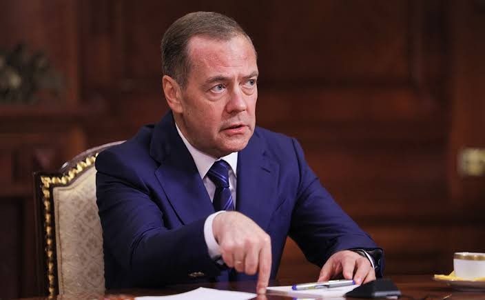 Медведев со драматично предупредување: Нашето трпение не е бесконечно, останува нуклеарната опција