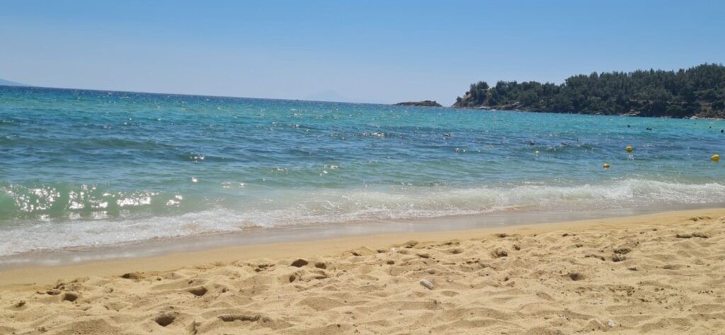 Трагедија на грчките плажи – четири лица се удавија за 24 часа