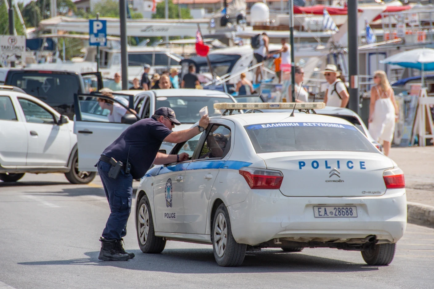 ПЕКОЛ НА ПАТОТ ДО МОРЕ: За прекршок што го правиме секојдневно, Грците ви земаат 350 евра и дозволата на еден месец!