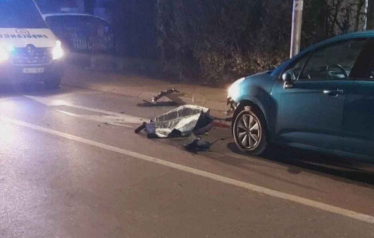 СТРАВИЧНА НЕСРЕЌА: Петгодишно девојче во кома, автомобил удрил во мајка со две деца