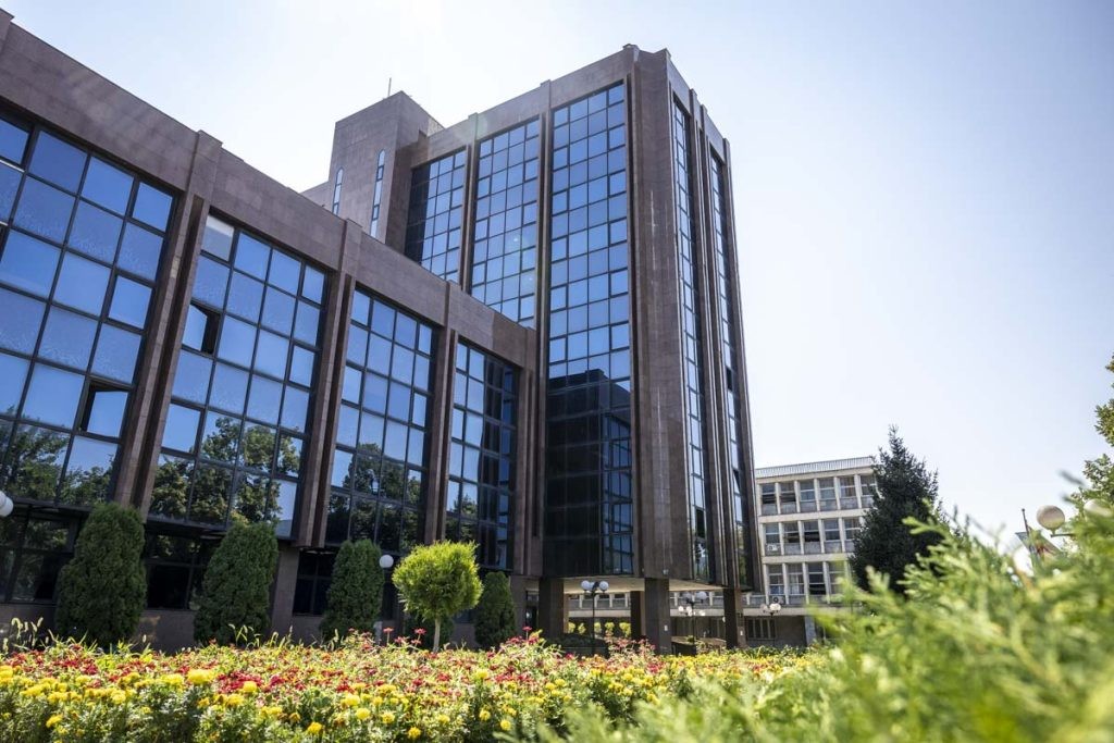 Жив, но 25 години официјално „мртов“: Скопјанец заробен во институционален апсурд