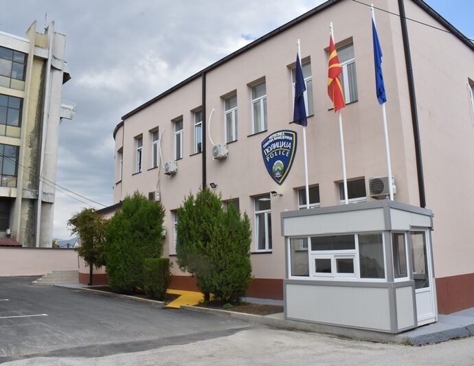 Шок во Куманово: 34-годишен маж заврши во полициска станица по пријава за семејно насилство